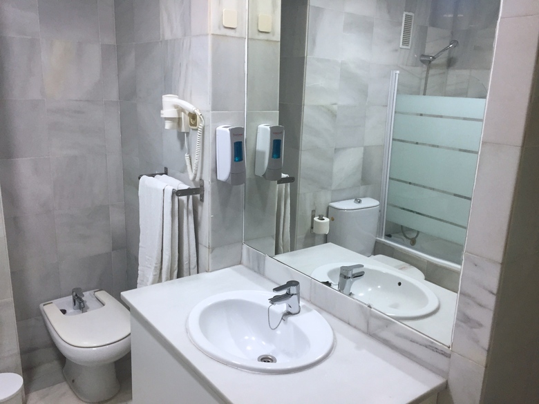 Aparthotel First Flatotel International