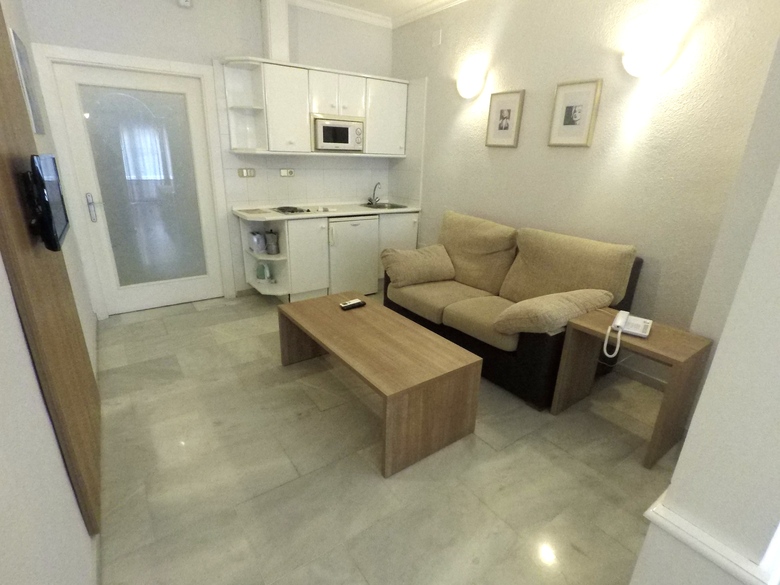 Aparthotel First Flatotel International