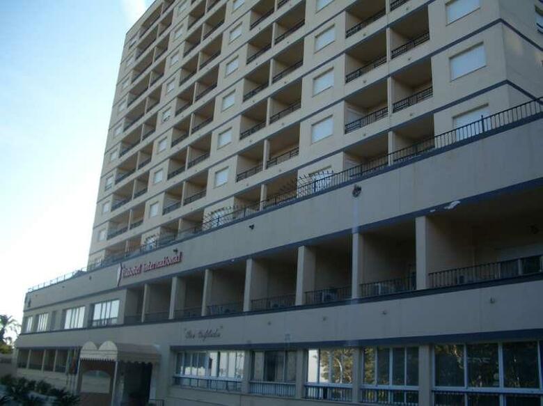 Aparthotel First Flatotel International