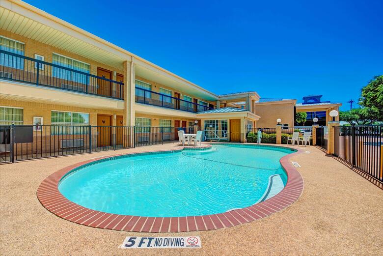 Motel Super 8 Richardson Dallas