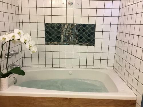 Hotel Les Artistes Inn