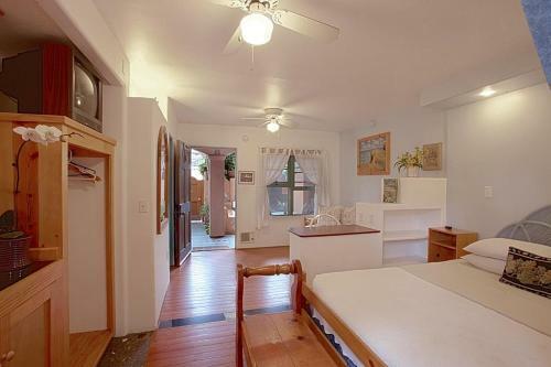 Hotel Les Artistes Inn