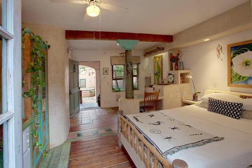 Hotel Les Artistes Inn