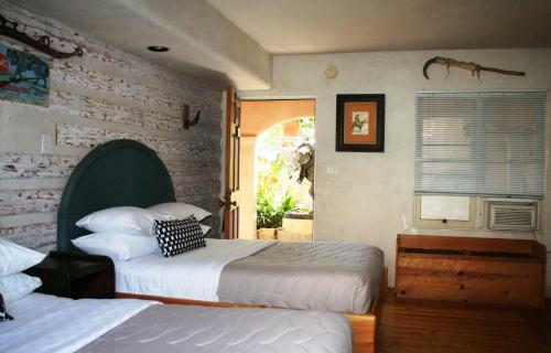Hotel Les Artistes Inn