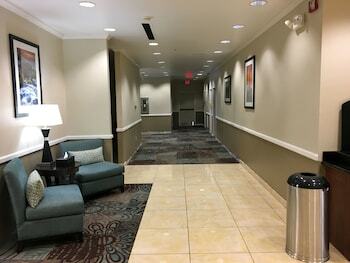 Charleston Capitol Hotel