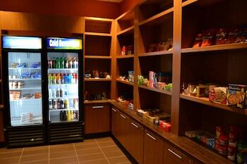 Motel Holiday Inn And Suites Charleston West