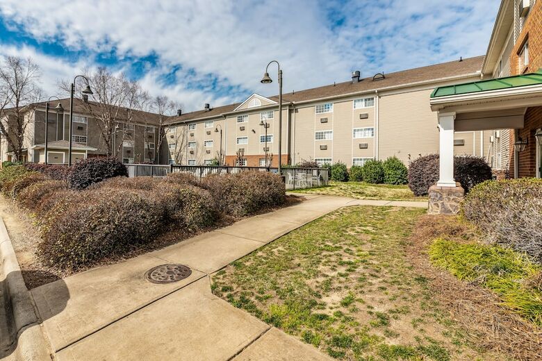 Hotel Suburban Extended Stay Concord