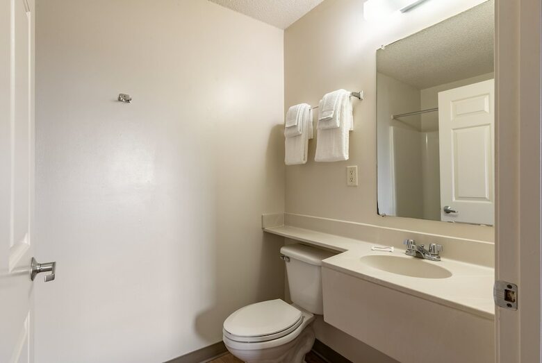 Hotel Suburban Extended Stay Concord