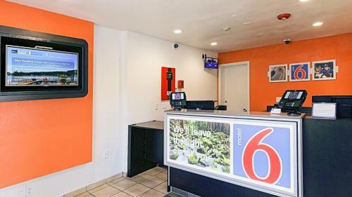 Motel 6 Chico