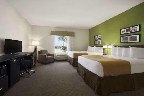 Hotel Baymont Inn And Suites Cotulla