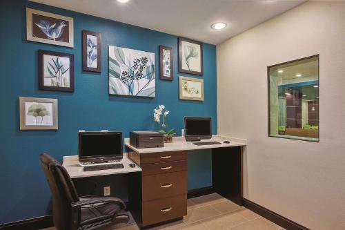 Hotel La Quinta Inn And Suites Cotulla