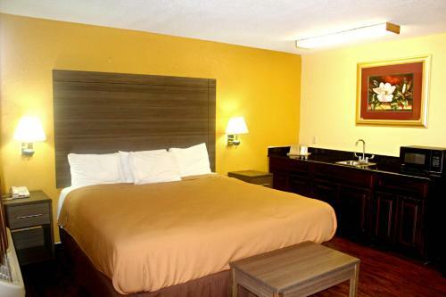 Motel Village Inn Cotulla