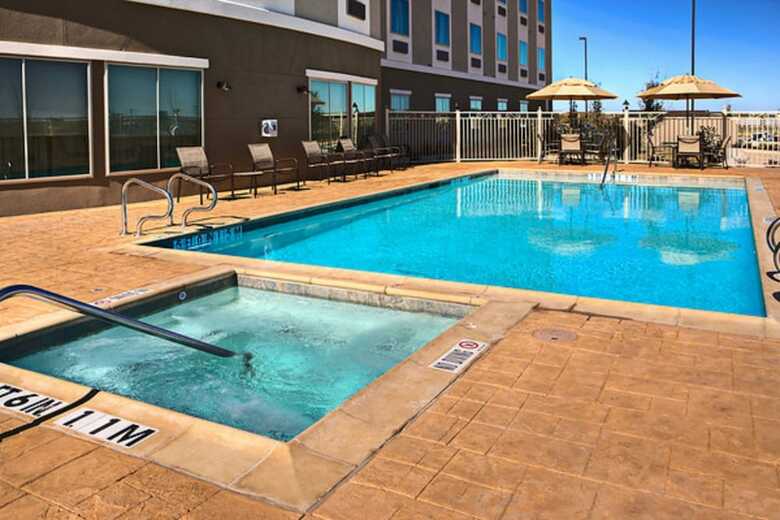 Holiday Inn Express Hotels Cotulla