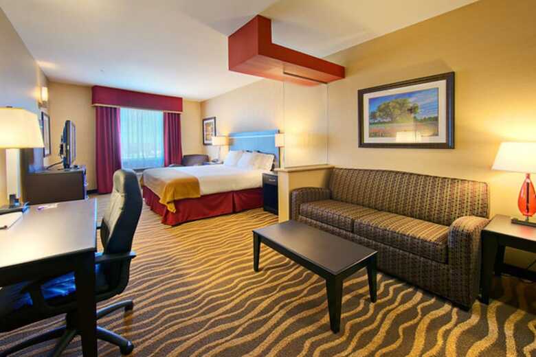 Holiday Inn Express Hotels Cotulla