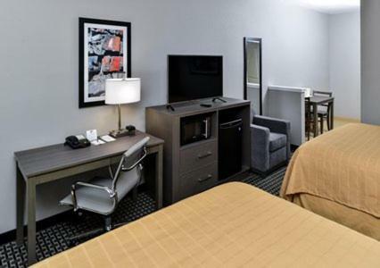 Hotel Quality Inn & Suites