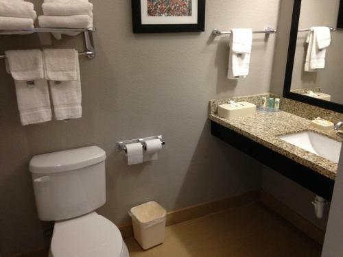 Hotel Quality Inn & Suites