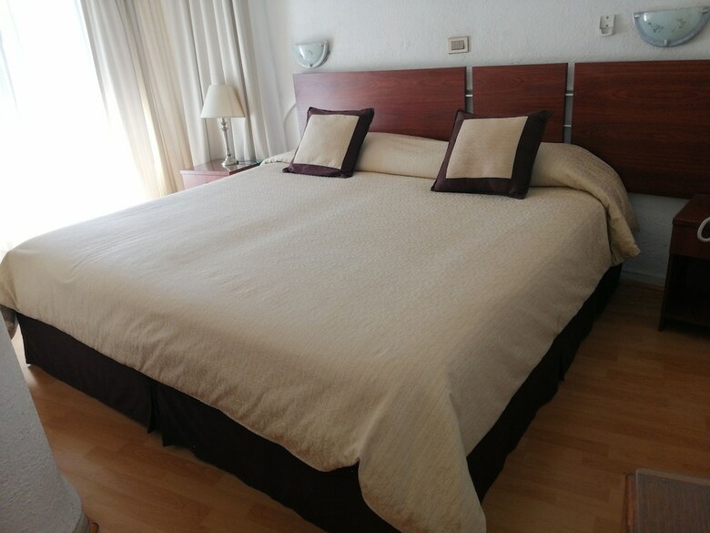Hotel Montecarlo Santiago