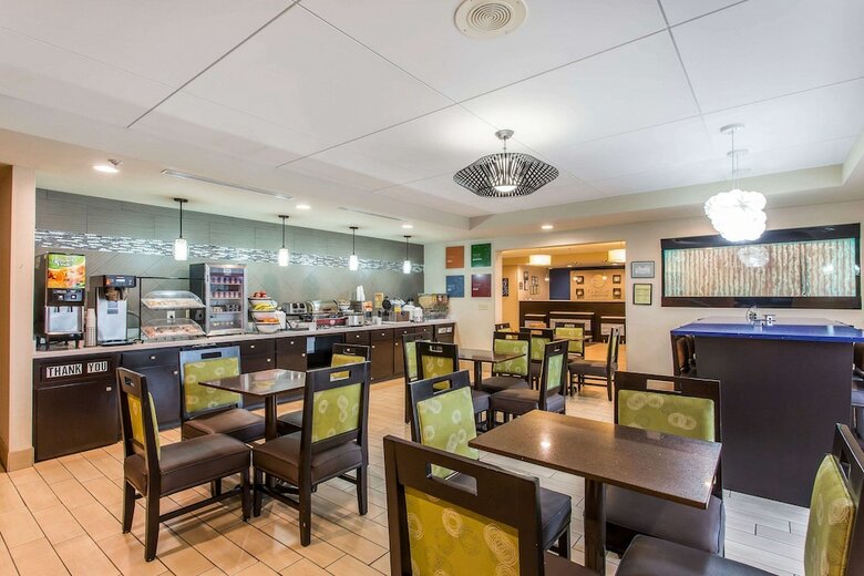 Hotel Comfort Inn & Suites Cookeville