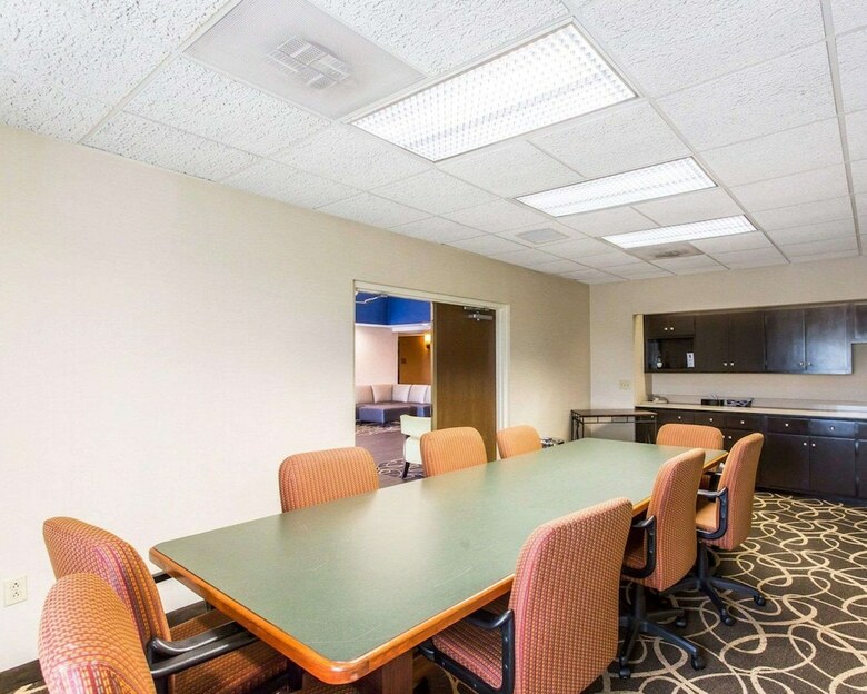 Hotel Comfort Suites Cookeville