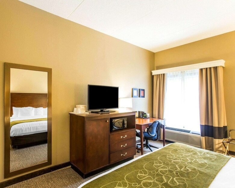 Hotel Comfort Suites Cookeville