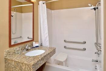 Hotel Candlewood Suites Williston