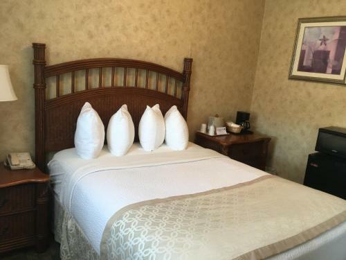 The Island House Hotel
