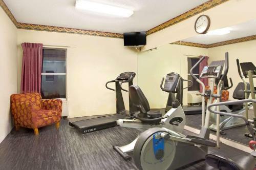 Hotel Days Inn & Suites Ridgeland
