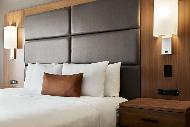 Hotel Wingate By Wyndham Cincinnati Blue Ash