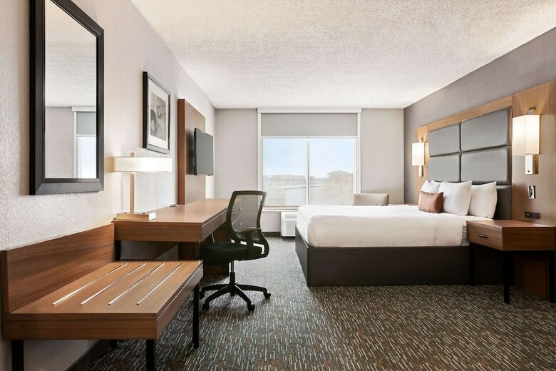 Hotel Wingate By Wyndham Cincinnati Blue Ash