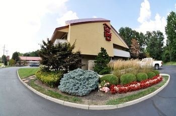 Hotel Red Roof Inn Cincinnati Northeast - Blue Ash