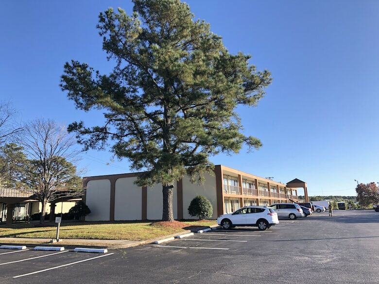 Hotel Americas Best Value Inn - Wilson