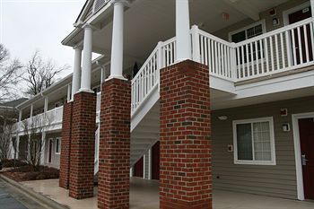 Hotel Affordable Suites Wilson
