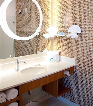 Hotel Springhill Suites By Marriott Houston Baytown