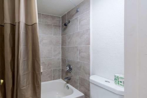 Motel 6 Baytown West - Garth Road