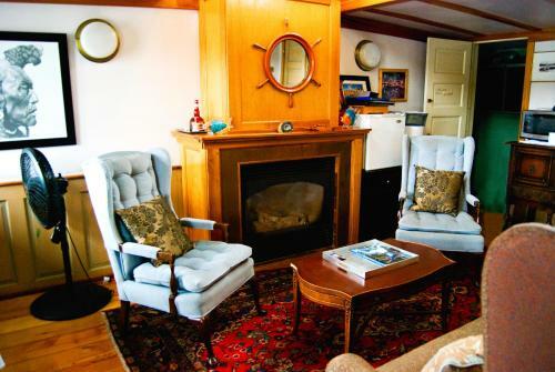 The Covington Inn Bed & Breakfast