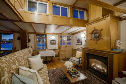 The Covington Inn Bed & Breakfast