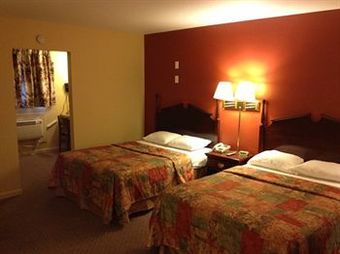 Travelowes Motel - Maggie Valley