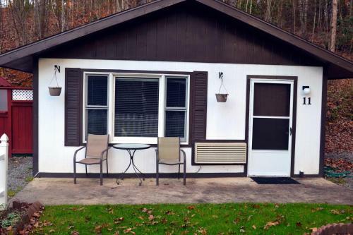 The Chalet Motel & Apartments