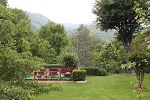 The Chalet Motel & Apartments