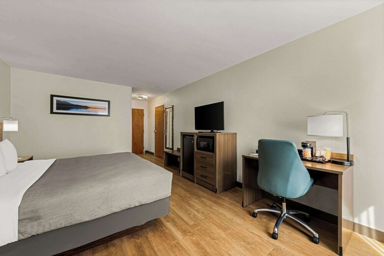 Hotel Quality Inn & Suites Matthews