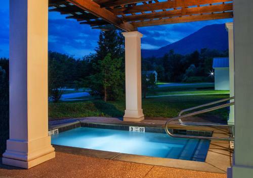 Hotel The Equinox Resort