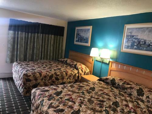Blue Falls Motel