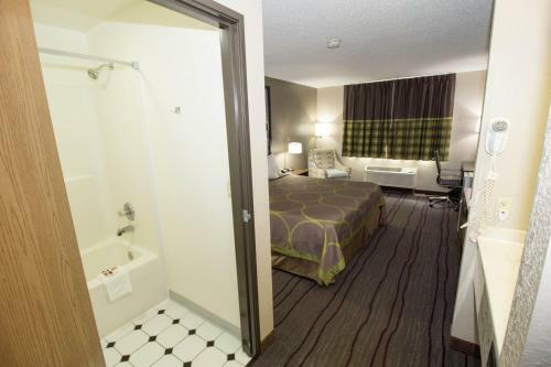 Super 8 Motel O'hare Elk Grove