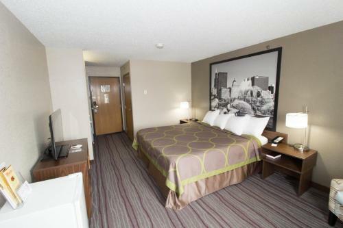 Super 8 Motel O'hare Elk Grove