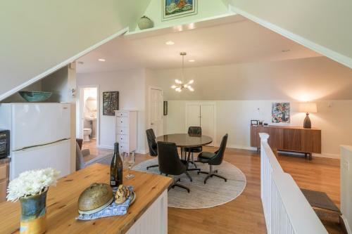 The Carriage House Kingston