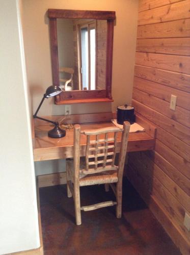 Trouthunter Lodge