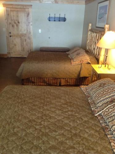 Trouthunter Lodge