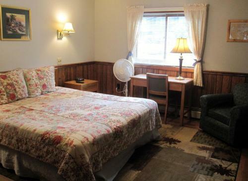 Posada Lazy E Motor Inn