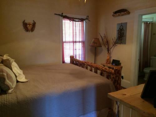 Hostal Calhoun House Inn & Suites