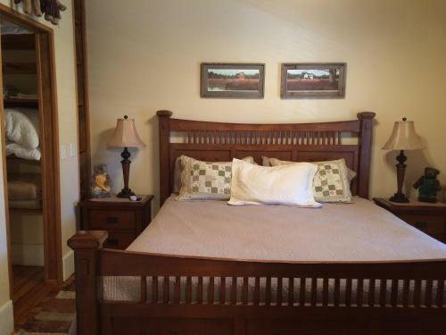 Hostal Calhoun House Inn & Suites